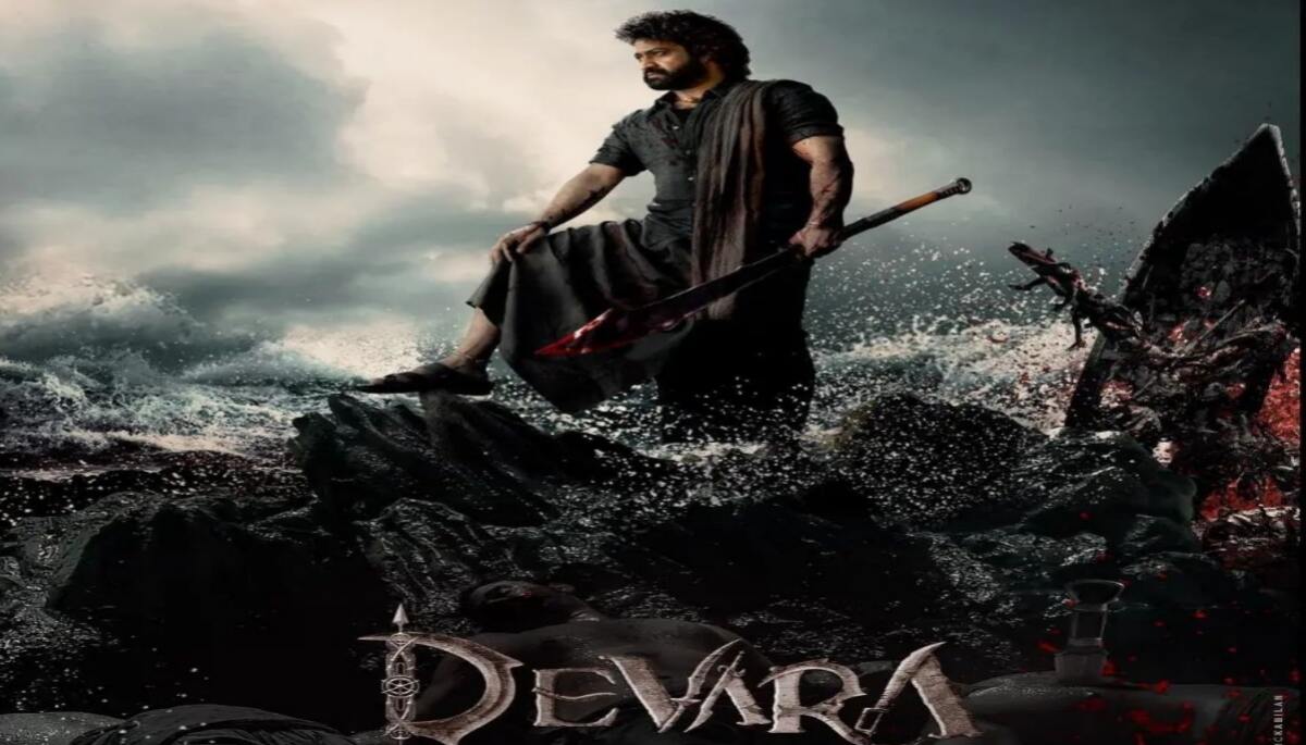 Devara Release Date: साउथ सुपरस्टार जूनियर एनटीआर-जाह्नवी कपूर व सैफ अली खान की ‘देवरा’अब इस दिन थिएटर्स में देगी धमाकेदार दस्तक!